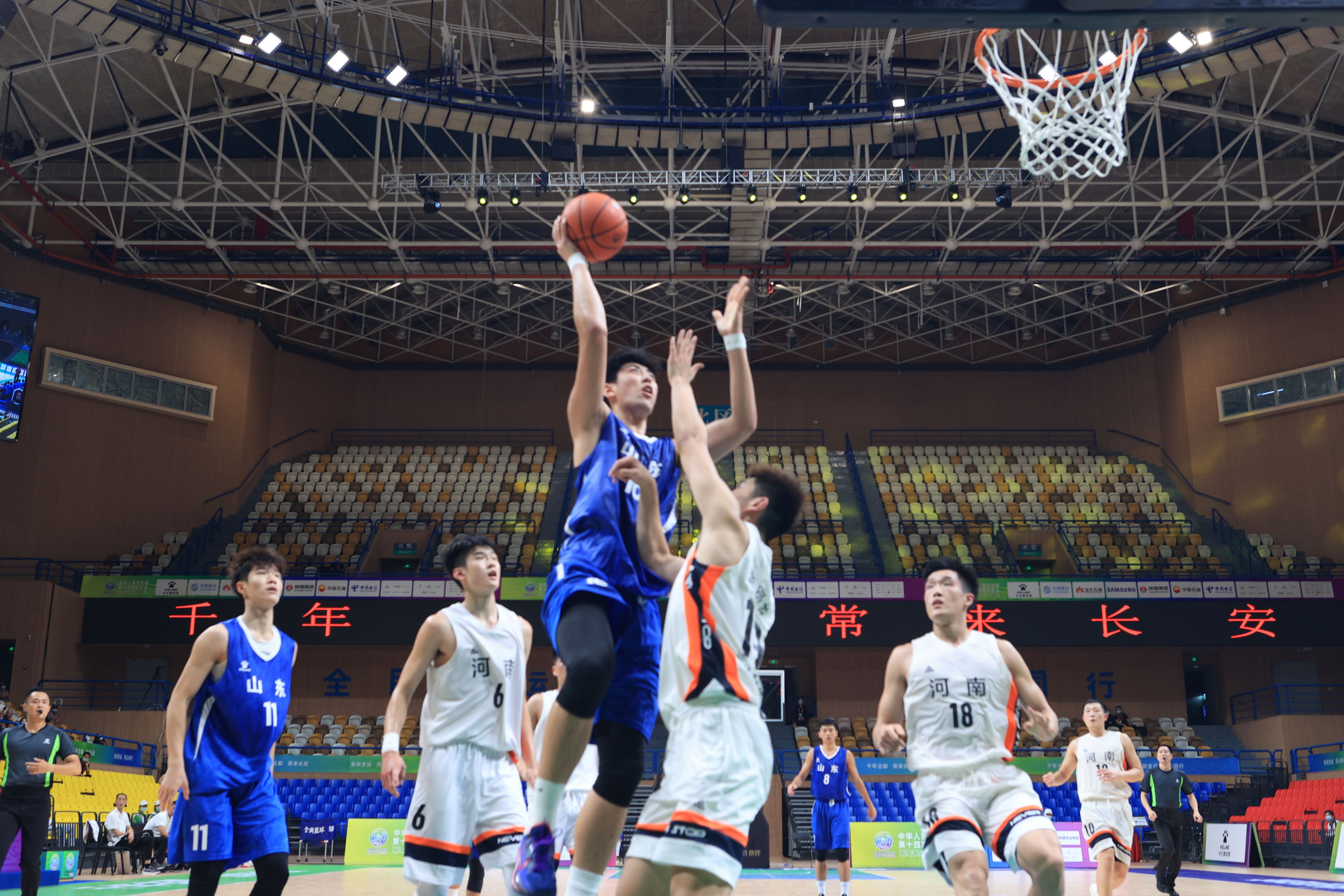 强劲的领导 强劲的领导